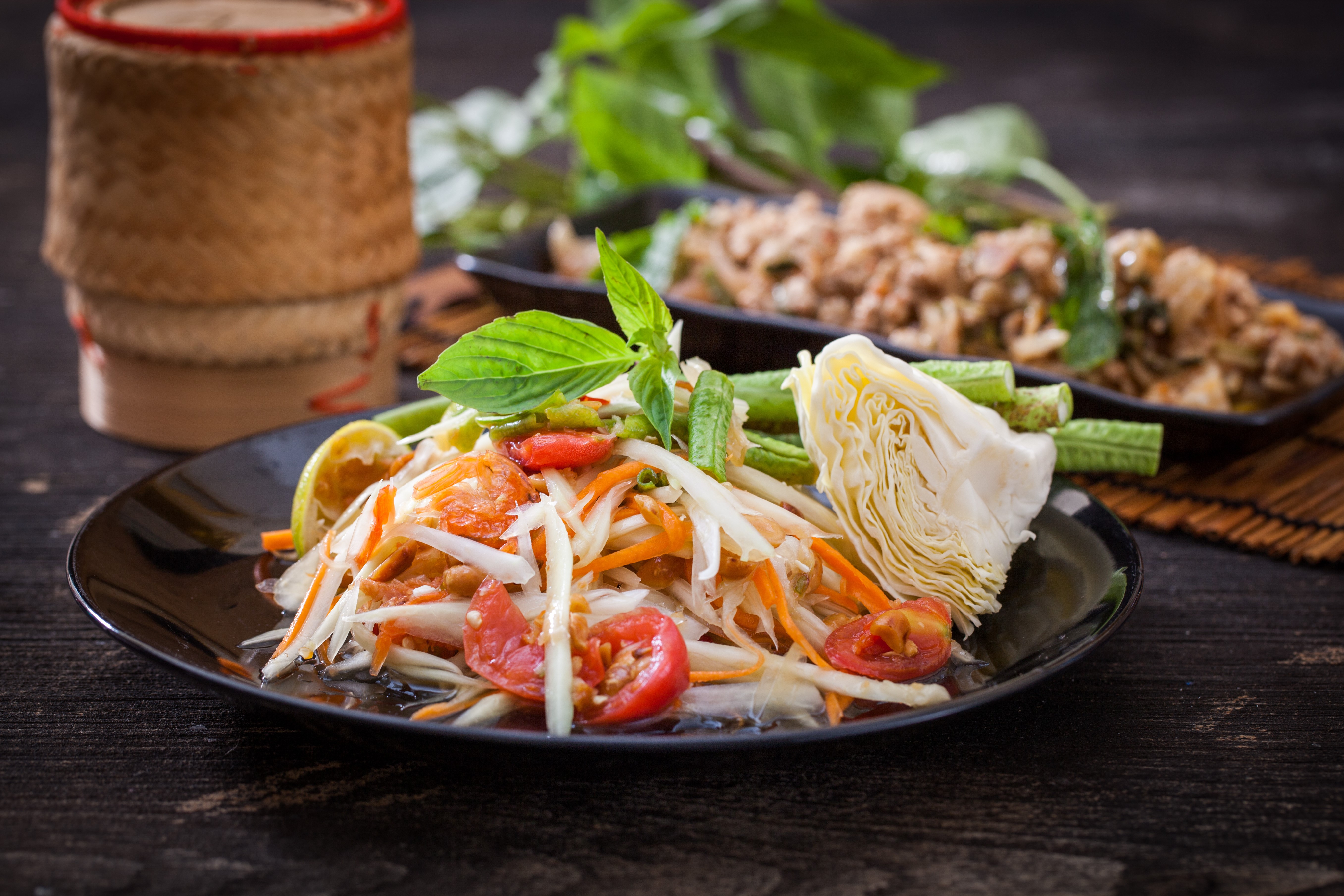 Pad Seew: Stir-fried wide rice noodles with sweet soy sauce - ผัดซีอิ๊ว